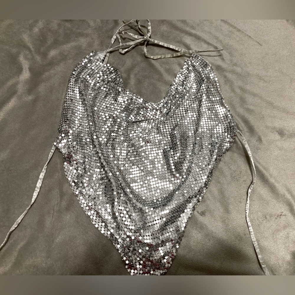 Silver Metal Backless Top Lydia USA